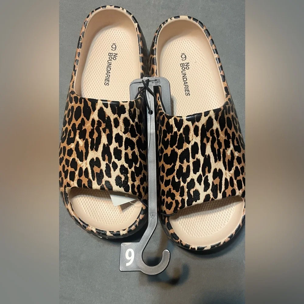 No Boundaries Cheetah Print Slides Sandals NWT Size 6 EVA Comfort Footbed - Picture 4 of 7